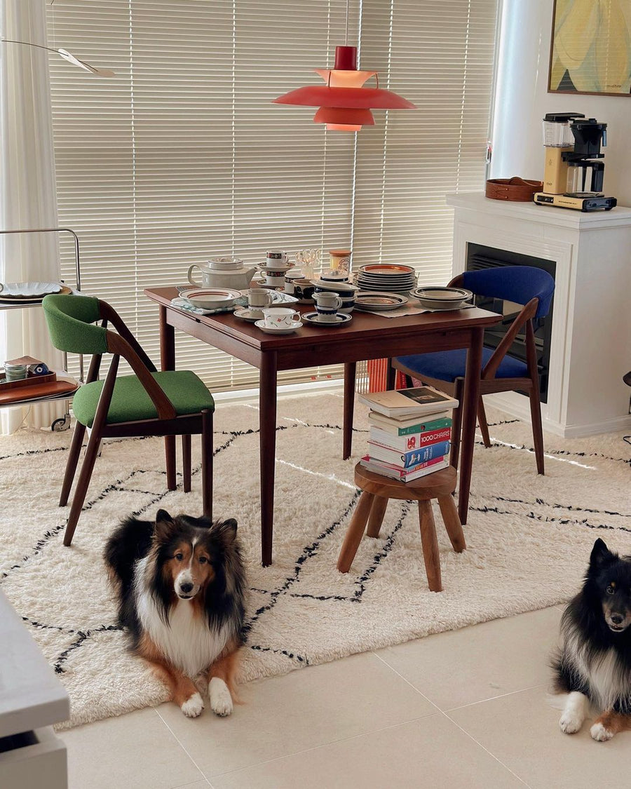 @iriskim.cozy Home Story - The Poster Club