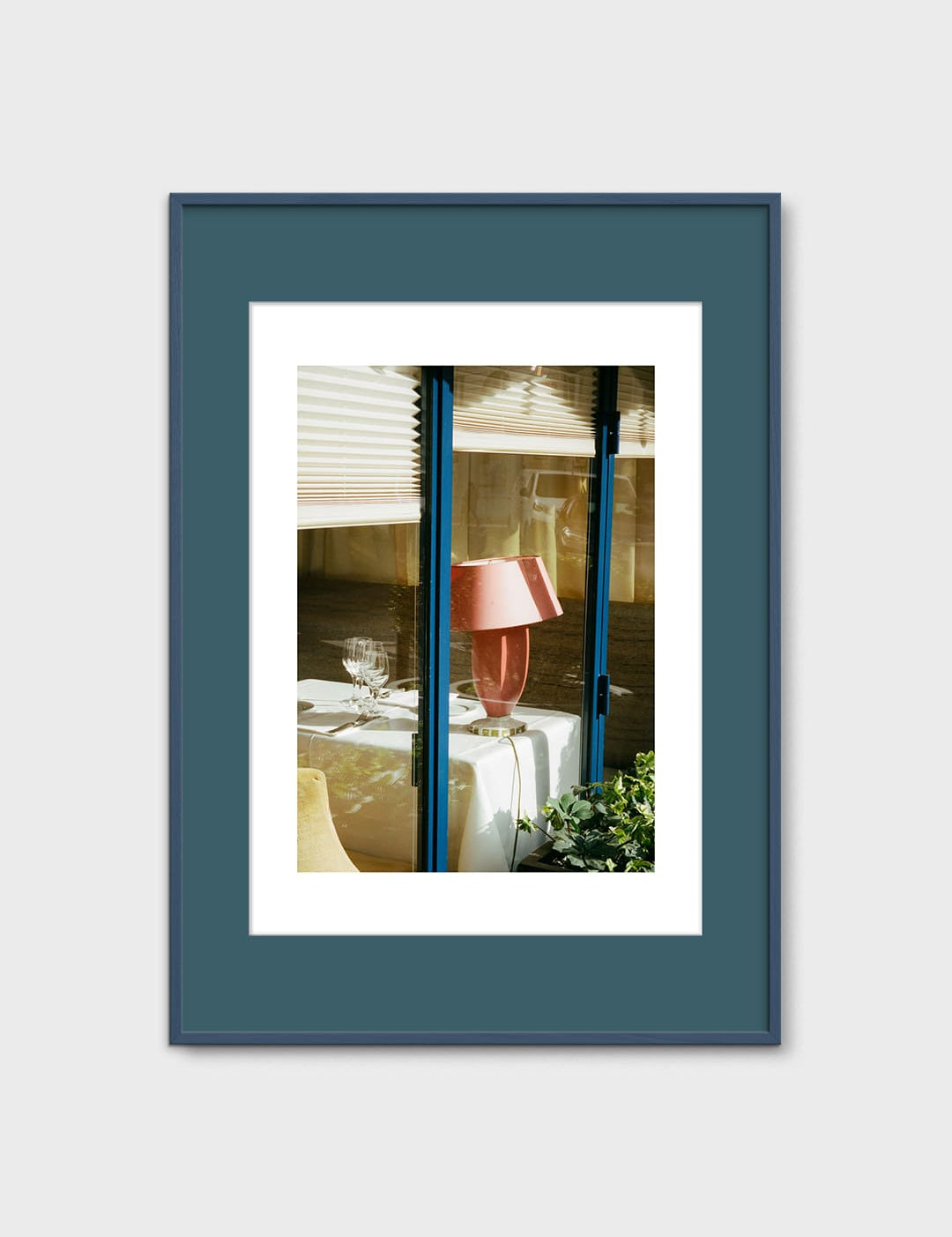 Paris Lamp by Anna Pihan