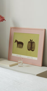 Horse and Apple Comb by Isabelle Vandeplassche