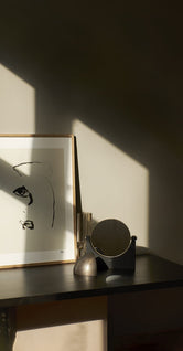 L'artiste Française by Johannes Geppert