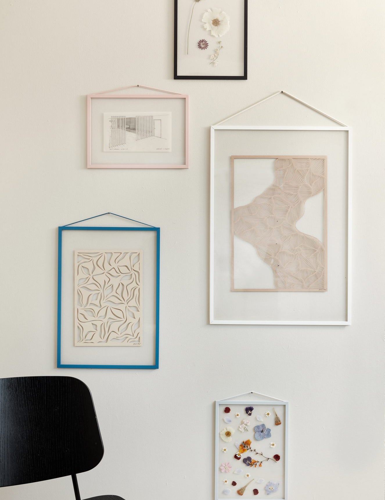 Moebe Frame Black