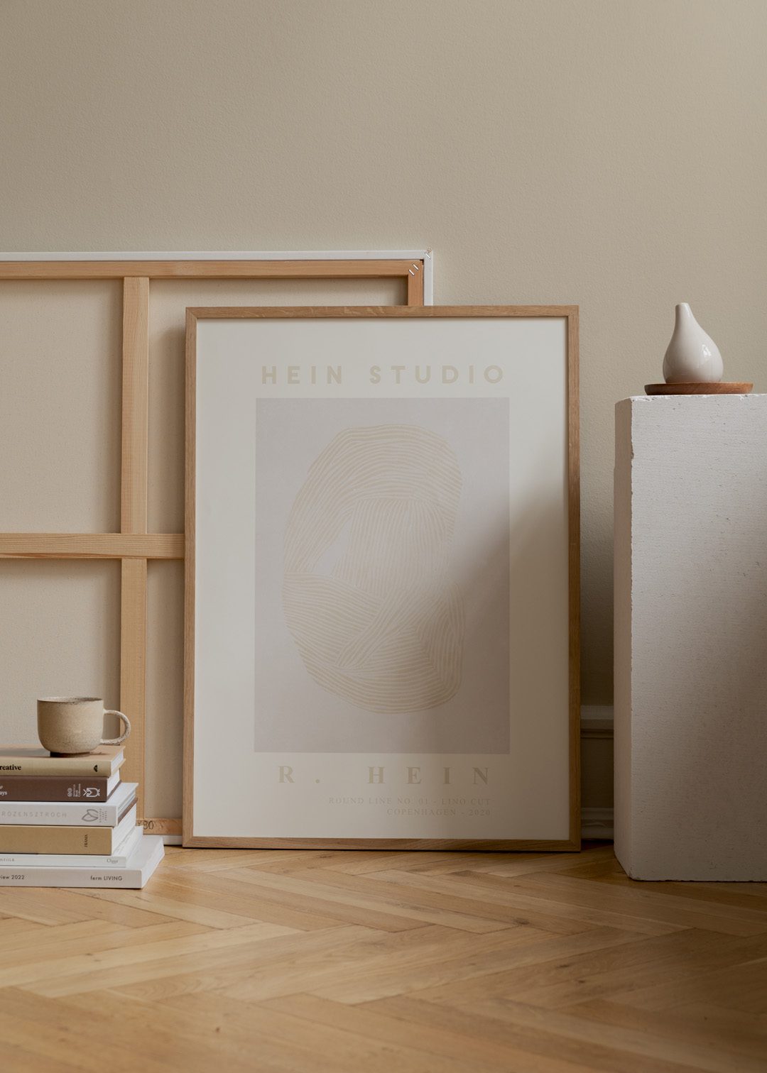 Round Line no. 09 by Rebecca Hein