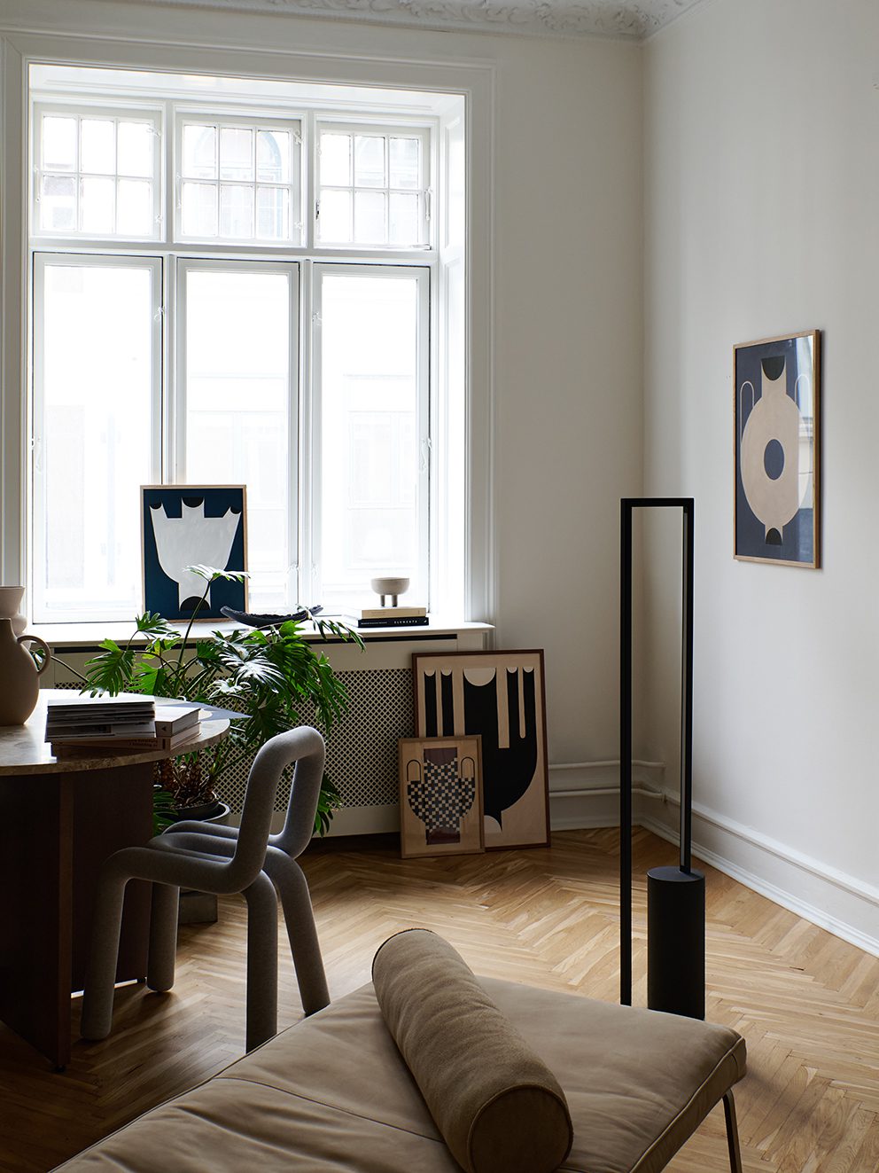 Circular Vase by Studio Paradissi