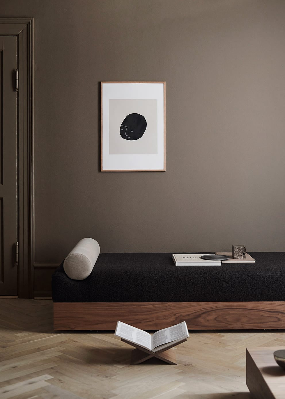 Pebbleface 03 by Studio Paradissi