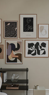 Silhouette of a Vase 07 by Studio Paradissi