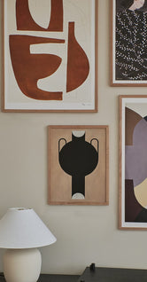 Silhouette of a Vase 07 by Studio Paradissi