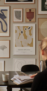 Silhouette Of A Vase 06 by Studio Paradissi