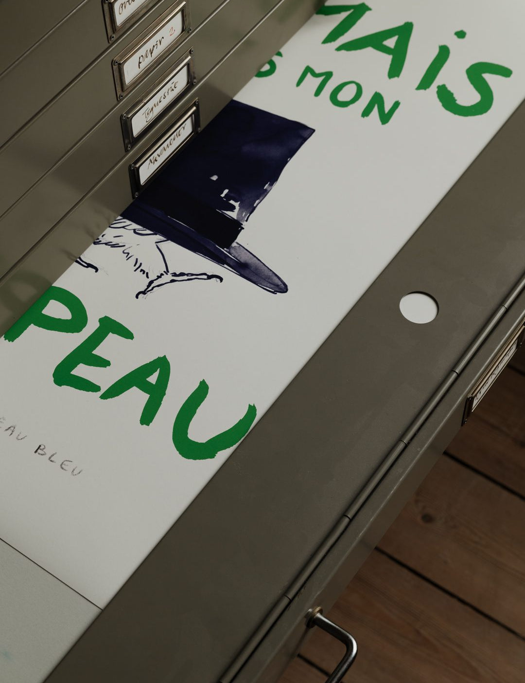 L'Oiseau au Chapeau Bleu by Another Art Project