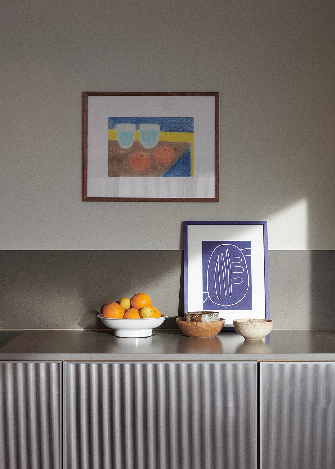 額縁 Navy flow by Leise Dich Abrahamsen Leise Dich Abrahamsen, 'Blue Note' fine art print - The