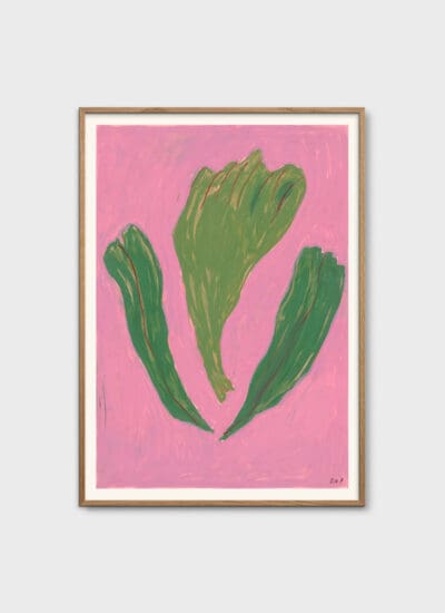 Danser omkring brombærkrat by Ojuna Njama Petersen